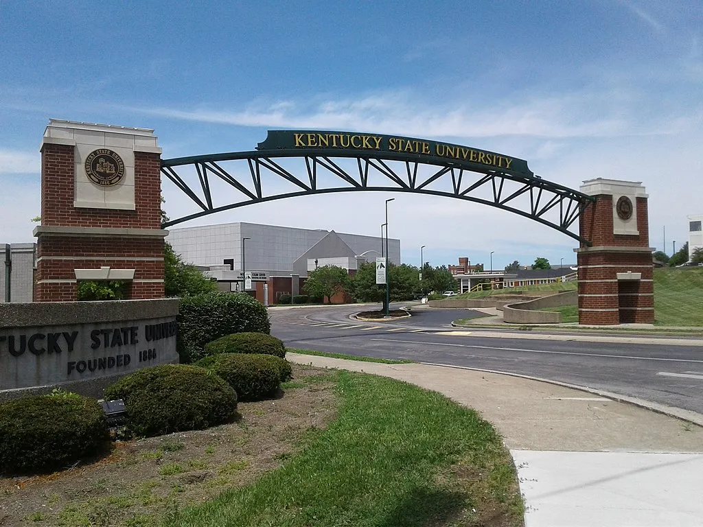 Senate approves bill to replace board at Kentucky State